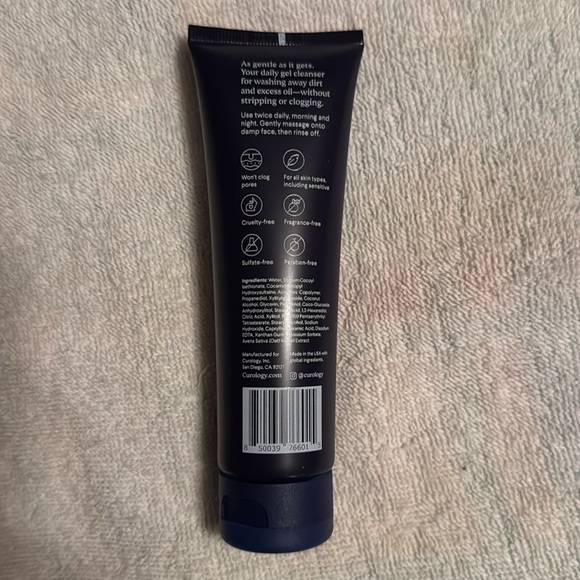 Curology Gentle Cleanser | NEW | 80 mL | 2.7 oz New factory sealed - Picture 2 of 4